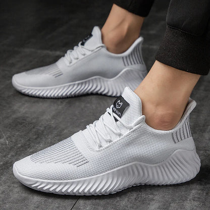 Unisex fashion shoes: white sneakers, outdoor breathable.