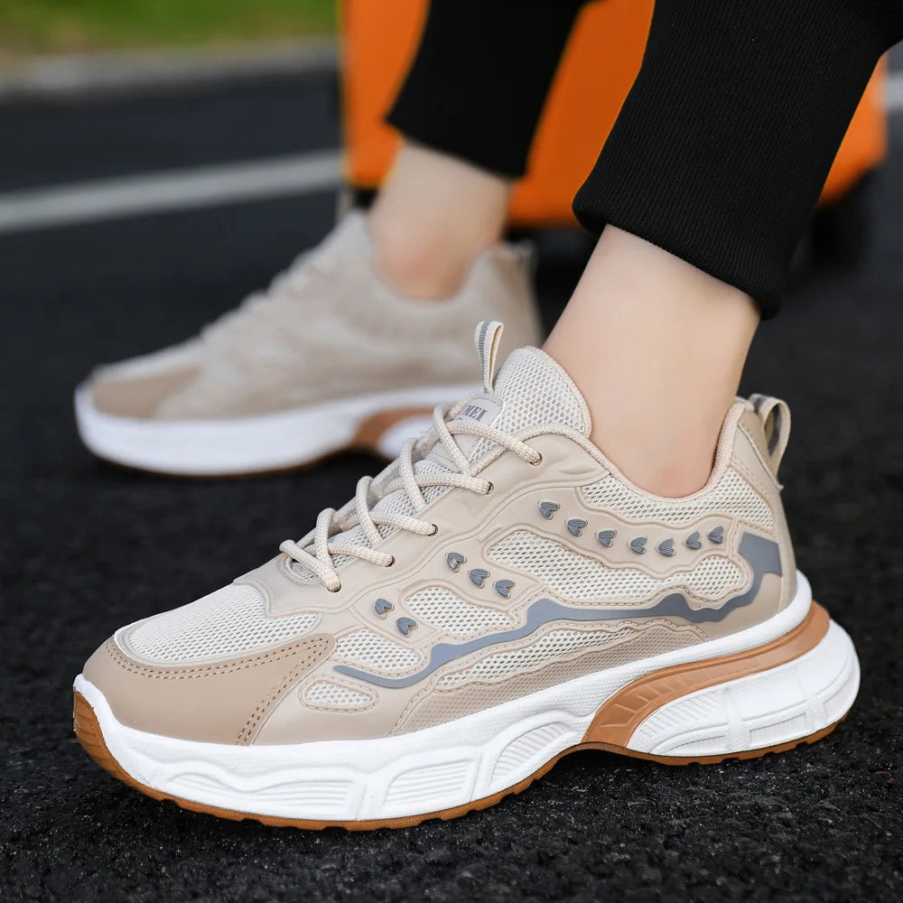 Sneakers  Breathable Outdoor Sports Shoes Light Sneakers Male New Fashion Comfortable