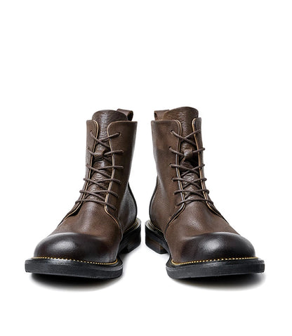 Handmade, high-quality, soft cow leather boots in British style.